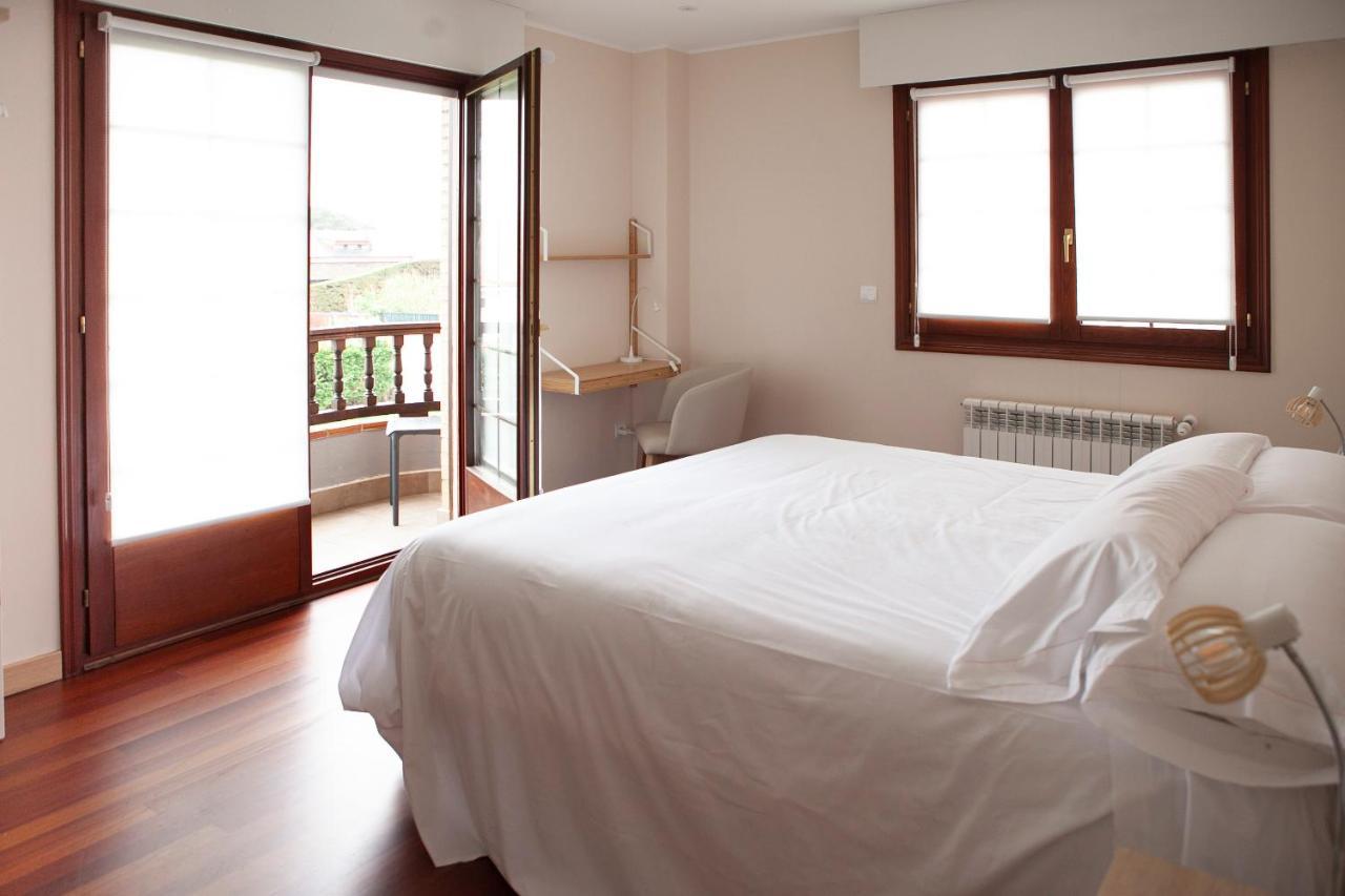 Apartamentos La Canal Soto de la Marina Ngoại thất bức ảnh